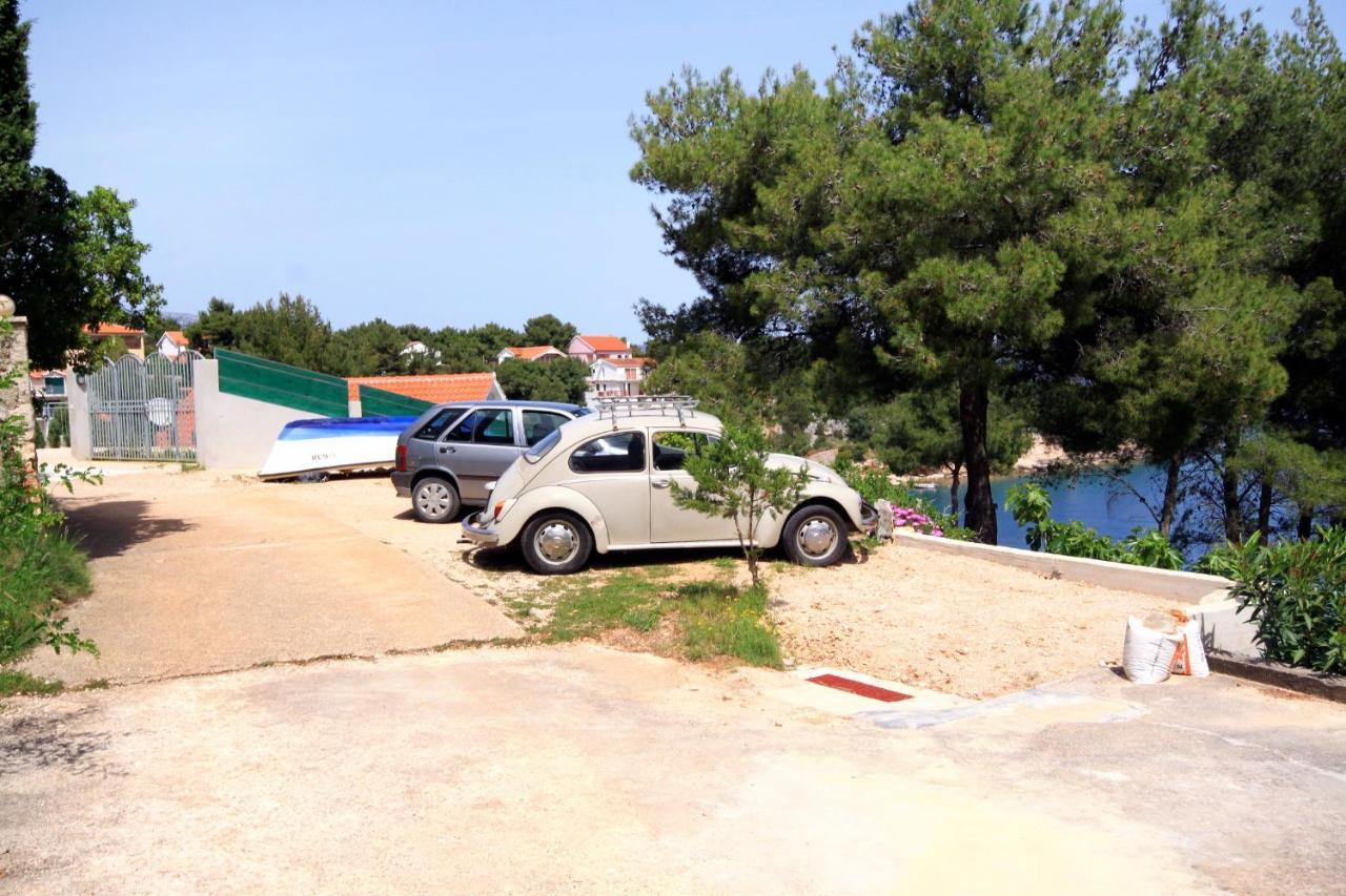 Apartments By The Sea Basina, Hvar - 542 Vrbanj Exterior photo